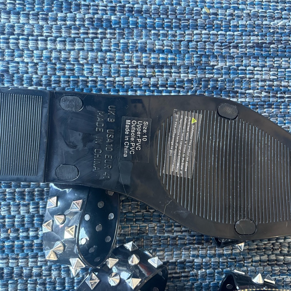Olivia Miller Black Sandals with Silver Accents - Picture 7 of 8